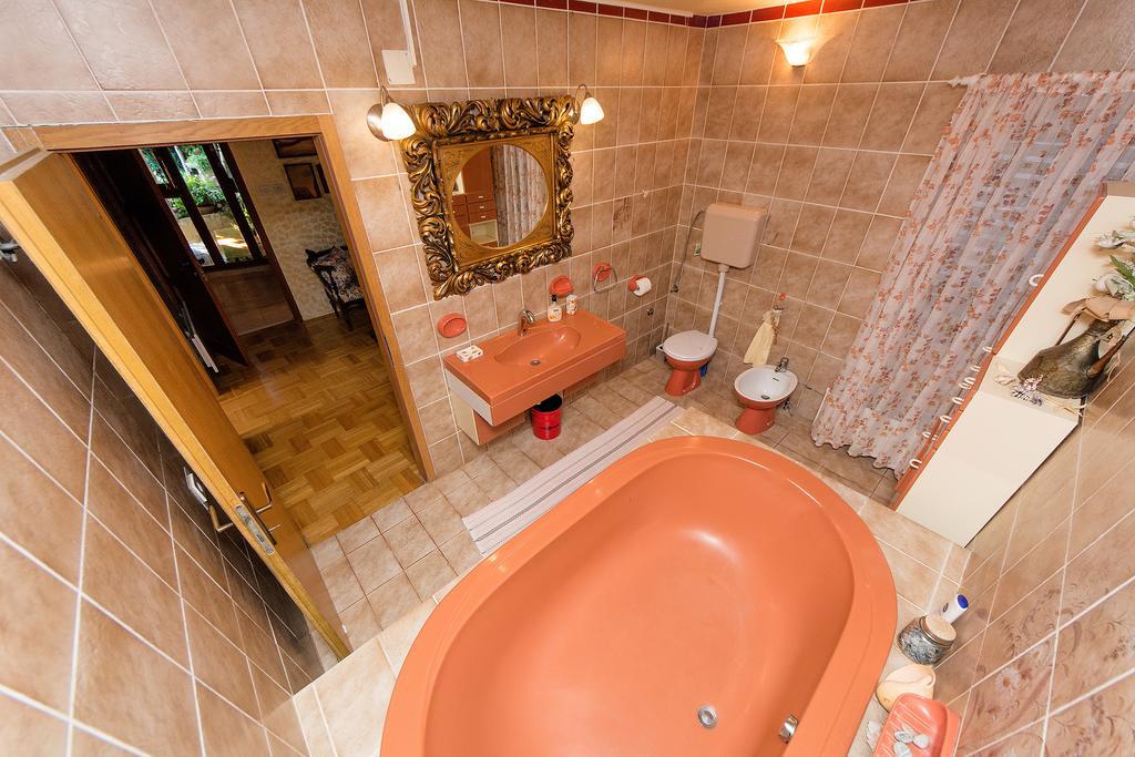 Villa Blanka Žrnovnica Стая снимка